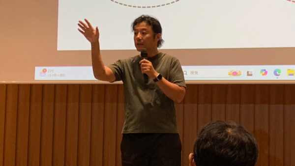 短パンの先生にシビれた日。AI時代の生存戦略は「サンドイッチ」にあった！？