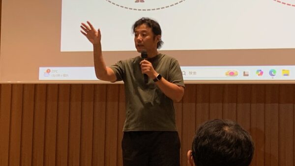 短パンの先生にシビれた日。AI時代の生存戦略は「サンドイッチ」にあった！？